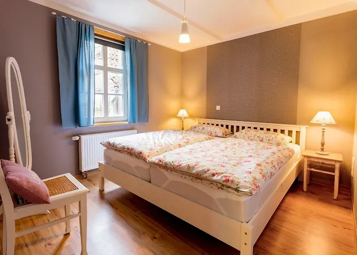 Schwesterherz Im Schlafrock In Merxleben * Bad Langensalza